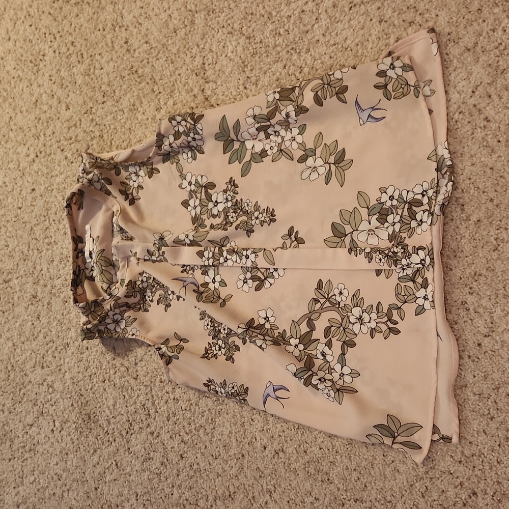 Women's Floral Print Button-Up Blouse.